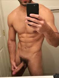 OMG, hes naked: YouTube star MuscleBaked aka Kevin Baker - OMG.BLOG