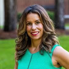 𝗠𝗲𝗲𝘁 𝗼𝘂𝗿 𝗳𝗮𝗰𝘂𝗹𝘁𝘆: 𝗣𝗿𝗼𝗳𝗲𝘀𝘀𝗼𝗿 𝗦𝗮𝗯𝗿𝗶𝗻𝗮  𝗟𝗶𝘁𝘁𝗹𝗲 “My father, who immigrated to the United States from Cuba, was  the driving force behind me attending college. From an early age, he  constantly reminded of