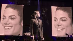 Luis Miguel”, Feat Michael Jackson, Smile