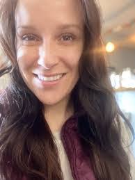 Maria Custer's Instagram, Twitter & Facebook