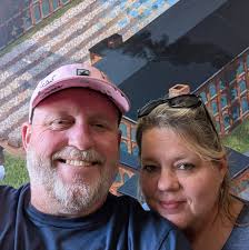 Is the Tesla dealer in Pensacola, FL currently open?