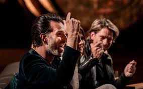 Het decor werd volledig vernieuwd en leek op dat van the voice of holland en the voice uk. Sean Dhondt Is Duidelijk Over Contact Met Zijn Ex An Lemmens Dat Is Niet Gezond Nieuws365