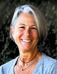 THE DISTINGUISHED TEACHERS AWARDS CEREMONY