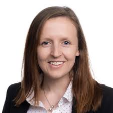 Last week, I graduated from University of Warwick with a MBA.🎓 Whilst my  time studying for my MBA completed in January this year, it was great to be  back, see my cohort,