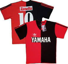 Información ⚫ muestra de camisetas de newell's compra de camisetas de newell's ⚫ historias en camisetas contada por jugadores ediciones. Newells Old Boys 1993 10 Maradona Retro Corner