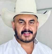 🚨 #ÚLTIMAHORA 🚨 Hallan con vida al ex alcalce de Zinapécuaro, Michoacán,  Alejandro Correa Gómez, reportado como desaparecido desde el 2 de noviembre