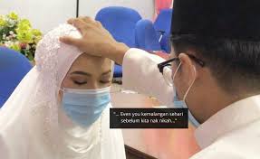 Hukum penggunaan cincin nikah dalam islam, ini penjelasannya. Tak Sempat Sarung Cincin Di Jari Ibu Meninggal Sehari Sebelum Majlis Nikah Anak Bawang Rangers