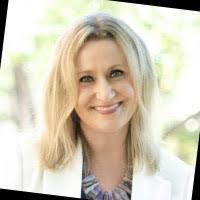 Colleen Howe's Instagram, Twitter & Facebook