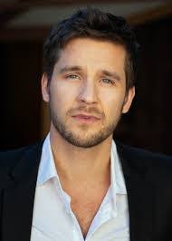 Ashley Markarian's Instagram, Twitter & Facebook