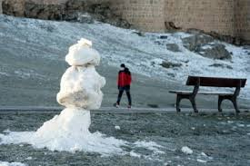 Het was een bijzondere dag vandaag. Spanje En Portugal Zetten Zich Schrap Voor Sneeuw En Vrieste De Standaard Mobile
