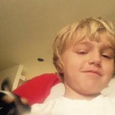 Ethan Kyle Wyrick (@tobinstuent)