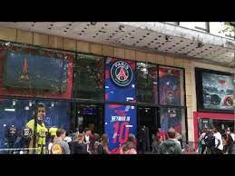 The parisians are not new to lavish transfers, though. Boutique Psg De Champs Elysees Youtube