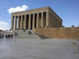 Anıtkabir'e ulaşım için kullanılabilecek olan en hızlı yol, ankaray'dır. Exploring A National Monument Anitkabir Erasmus Experience Ankara