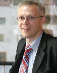 Eric Yon's Instagram, Twitter & Facebook