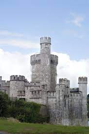 Blackrock Castle Ireland In The Late 16th Century The Citizens Of Cork Appealed To Queen Elizabeth I To Construct A Fort Castle Places To See Places To Go