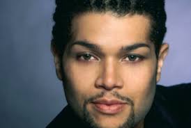 CELEB MAKE-UP ARTIST DERRICK RUTLEDGE TO DEBUT HAIR CARE STYLING SYSTEM