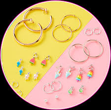 Notre collection boucles d'oreille pompon de 2021 est en solde. Bijoux Bijoux Fantaisies Toutes Les Tendances Claire S Fr