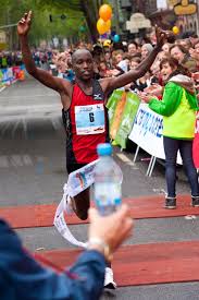 Novo nordisk ist ein weltweit führendes unternehmen im gesundheitswesen, das 1923 gegründet wurde und seinen hauptsitz außerhalb von kopenhagen, dänemark, hat. Novo Nordisk Gutenberg Marathon Mainz 2012 Souveran Silas Toek Kenia Lasst Worten Taten Folgen Alleingang Ab Kilometer 33 Sieg In 2 12 17 H