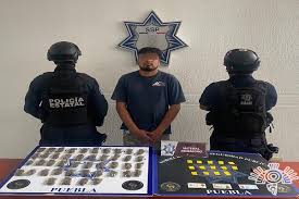 Nicolás larcamón reconoció que su puebla dejó de hacer muchas cosas durante el juego frente al atlas. Vendedor De Droga De Los Valencia Es Asegurado En Venustiano Carranza Puebla Cronica Puebla