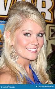 Natalie White's Instagram, Twitter & Facebook