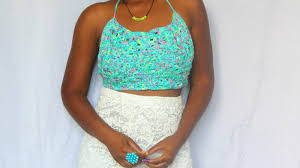 This is a great project for using up your leftover yarn so you'll have even more reasons to save those yarn scraps! The Dream Crochet Blog Diy Free Crochet Granny Square Halter Top Pattern