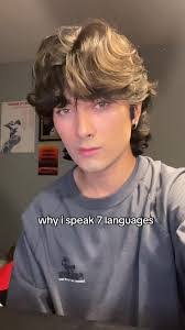 Evan Hou's Instagram, Twitter & Facebook