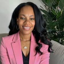 Sade Cooper's Instagram, Twitter & Facebook