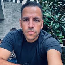 Rodolfo Robles (@_Rudo)