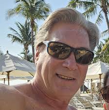 Who can assemble closet organizer kits in Manalapan?