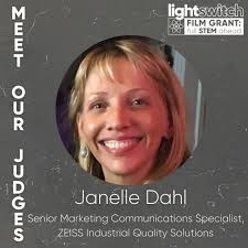 Janelle Dahl's Instagram, Twitter & Facebook