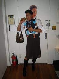 Top 32 Des Deguisements Les Plus Originaux Et Droles De L Histoire D Halloween Topito Cool Halloween Costumes Best Halloween Costumes Ever Halloween Funny