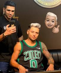 Este triunfo lo coloca en el segundo lugar en su grupo y con grandes chances de asegurar su clasificación. Diario Ole Ar Twitter Mauro Zarate Metio Cambio De Look Ahora Es Rubio A Lo Diosito Https T Co Boihxwdumm