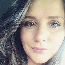 Flora crowe (@floracrowe) • Threads, Say more