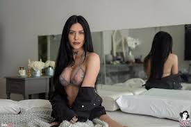 Personal Misamoment footage - see her authentic side