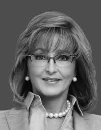 Silvia Arce's Instagram, Twitter & Facebook