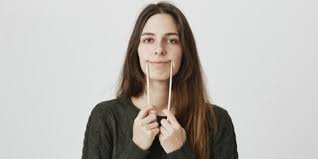 Sketsa wajah wanita mata hijau. 56 Kata Kata Pura Pura Bahagia Gambarkan Perasaan Sedih Dan Tersakiti Kapanlagi Com