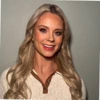 Sarah Torok's Instagram, Twitter & Facebook