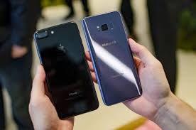 как перенести фото с Samsung Galaxy S3 на компьютер Samsung Galaxy S8 Plus Vs Iphone 7 Plus Specs Comparison Digital Trends Samsung Samsung Galaxy Iphone 7