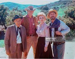 Hold it, it's time to talk about the marshall of dodge city, matt dillon, justice incarnate. Gunsmoke Celebrates 50th Anniversary Photos And Premium High Res Pictures James Arness Gunsmoke American Actors