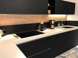 Kitchen Black Cabinets Cuisine Contemporaine Cuisines Design Cuisine Appartement