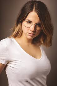 Does this picture fit under the fine arts portrait class?