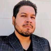 Alejandro Esquivias's Instagram, Twitter & Facebook