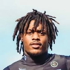 Nathan Roach (@NathanRQb)