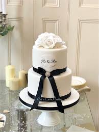 Isn't this the dream schedule? 2 Tier Wedding Cake Simple Elegant Addicfashion