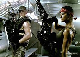 Aliens Publicity Still Of Mark Rolston Jenette Goldstein Aliens Movie Alien Movie Poster Alien