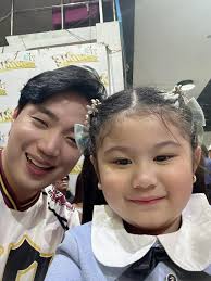 My It's Showtime family ❤️ #christmasparty #arianahkelsey #yassgurll