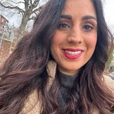 Namra (@Namrasnarrative)