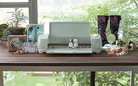 In the past, you could have easily connected your cricut expression 2 to a computer via a usb cable. How To Use A Cricut Machine A Beginner S Guide Vinyl Cutting Machines