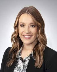 Sindia Cruz's Instagram, Twitter & Facebook