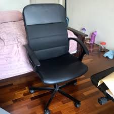 4.7 out of 5 stars 154 Ikea Office Desk Chair Kerusi Black Renberget Swivel Roller Home Furniture Furniture On Carousell